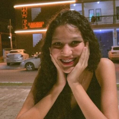 Conheça a jovem comunicadora Eduarda Almeida, natural de Cruzeiro do Sul