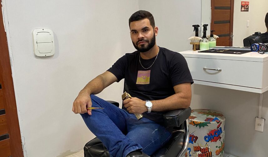 Conheça a trajetória do empreendedor e barbeiro, Lucas Melo, natural de Cruzeiro do Sul