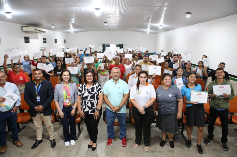 ‘Workshop Turismo Sustentável’ é realizado em Rio Preto da Eva para capacitar prestadores turísticos