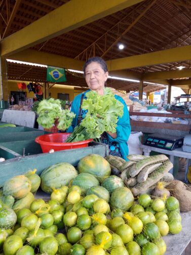 Conheça a agricultora e feirante Creuza Souza, moradora de Codajás