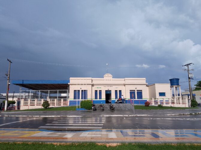 Escola Estadual Francisco Lopes Braga: local de aprendizado e desenvolvimento de estudantes em Coari