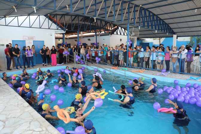 Centro de Convivência oferece aulas de hidroginástica para idosos em Ji-Paraná