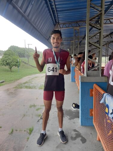 Jovem atleta de Maués supera desafios e brilha no atletismo