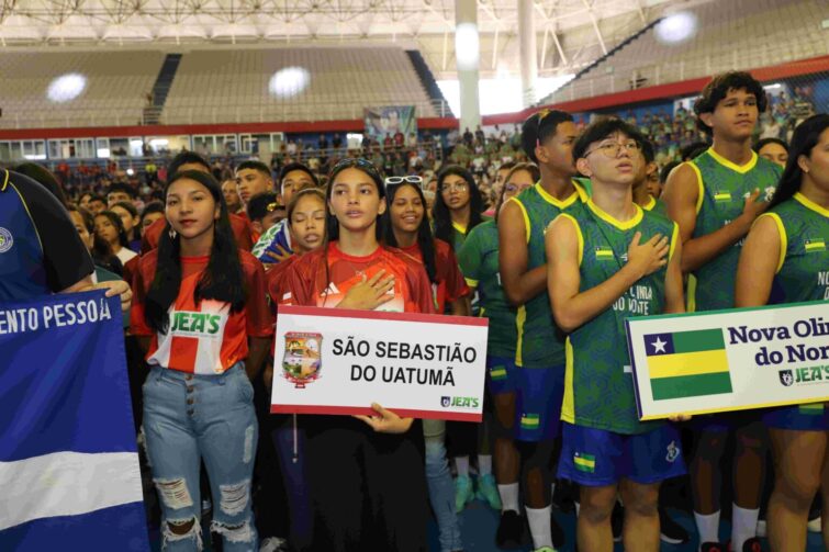 Mais de 30 municípios do AM estão presentes nos Jogos Escolares; delegação de Maués está entre os participantes