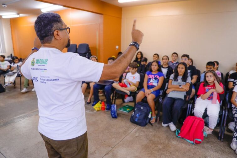 Abertura do período de matrículas no Liceu de Artes e Ofícios Claudio Santoro - Unidade Parintins