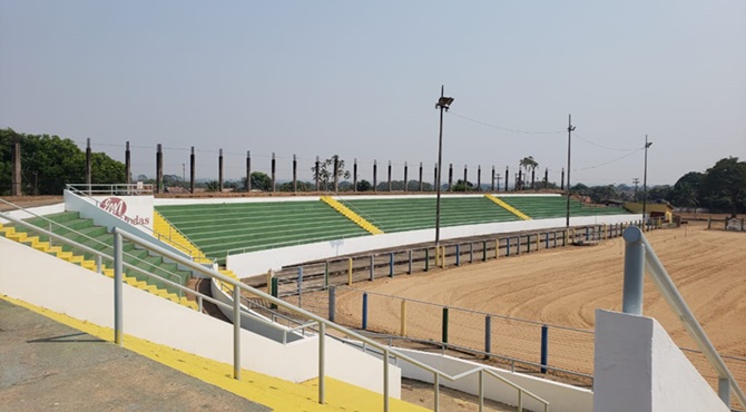 Parque de exposições começa a ser preparado para a 43ª Expojipa, que acontece em setembro