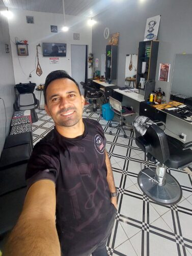 Barbearia do Nany: a história do empreendedor Ananias Nunes em Manaquiri