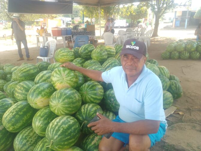 Conheça o agricultor Raimundo Nonato, vendedor de melancias em Figueiredo