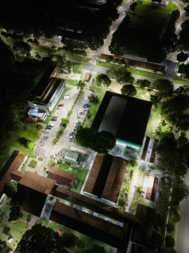 Campus da UEA em Parintins passa a contar com iluminação de LED em áreas comuns