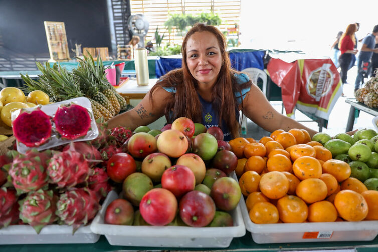 Produtora rural de Itacoatiara, Márcia Mota, leva hortifrúti de qualidade para a Expoagro 2024