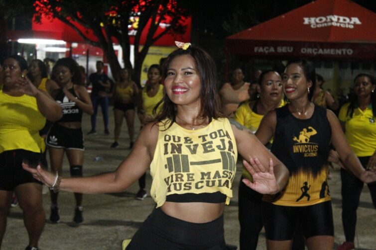 Com inspiração e movimento, Kelly Cristina tem transformado vidas através da dança em Iranduba