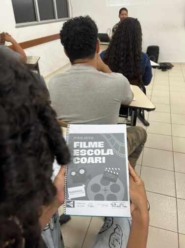 Projeto realiza oficinas sobre fundamentos do cinema para jovens no município de Coari