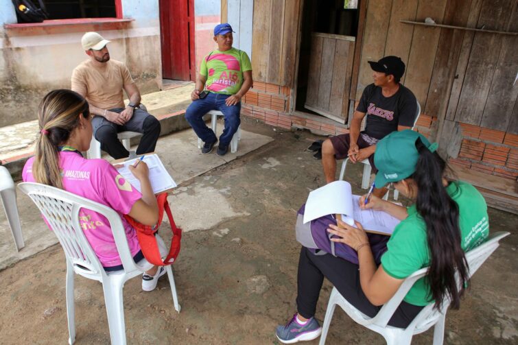 Prestadores de serviços recebem orientações visando o fortalecimento do setor turístico em Parintins