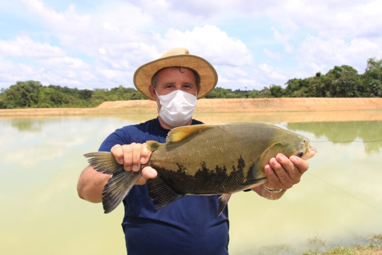 Órgão orienta pescadores sobre início do período de defeso de dez peixes, no Amazonas