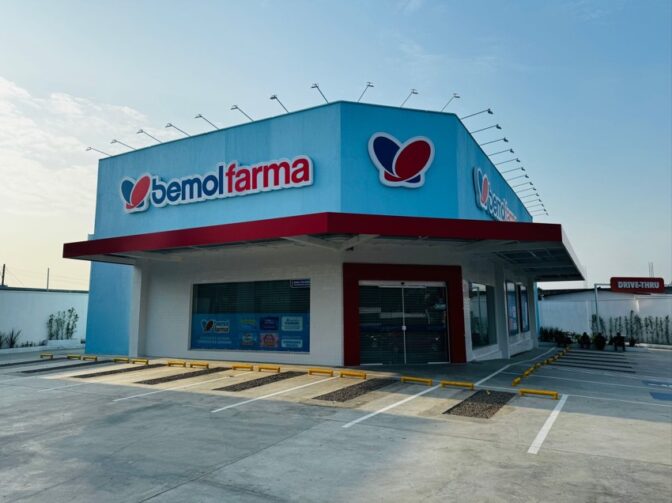 Com Drive-Thru, Bemol inaugura nova Farma na Avenida Noel Nutels, em Manaus