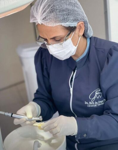 Conheça a trajetória de Maria das Graças, cirurgiã-dentista em Cruzeiro do Sul