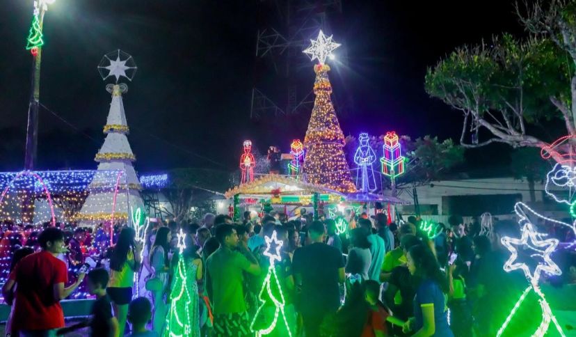 Careiro inaugura luzes natalinas com evento na Praça dos Três Poderes