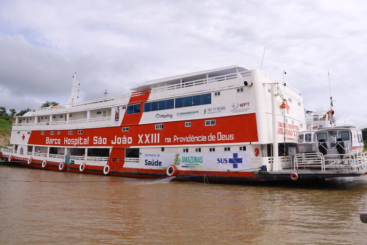 Barco Hospital São João inicia atendimentos em Manaquiri nesta sexta-feira (17/01)