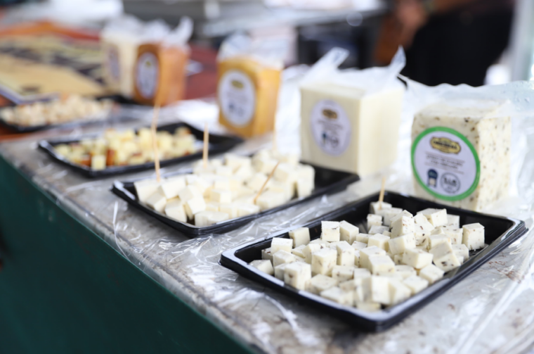 Seiscentos quilos de queijo de Autazes são comercializados durante a 1ª edição do Carna Queijo