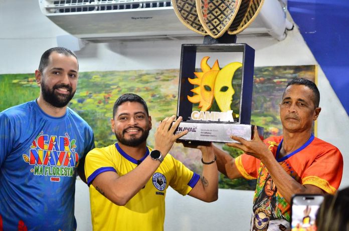 Sul de Roraima é destaque em desfile no Carnaval de Manaus; Escola de Samba é campeã com o tema