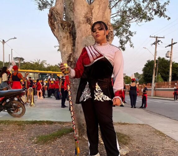 Conheça a trajetória de Nadiane Maiely nas bandas e fanfarras de Iranduba