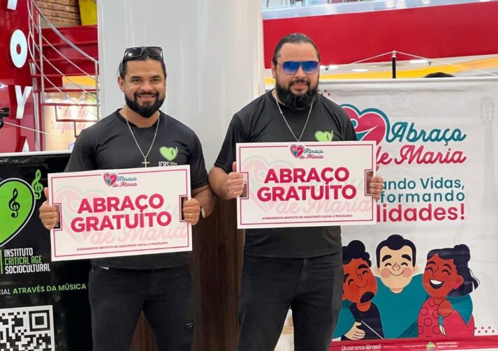 Evento “Abraço de Maria” leva atendimento psicológico gratuito e shows ao CSU do Parque 10