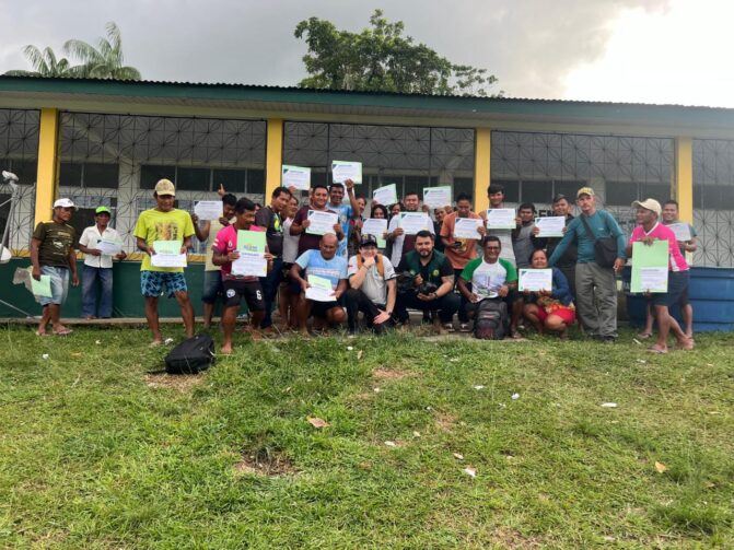 Produtores rurais recebem capacitações em associativismo e cooperativismo, em Rio Preto da Eva