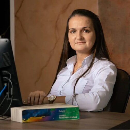 Conheça a trajetória de Rosângela Forte, empreendedora e dona de uma empresa de tintas em Ji-Paraná