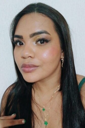 Gabriela Braga transforma desafios em sucesso com sua loja de cosméticos em Manacapuru
