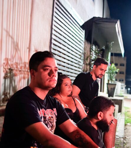 Banda 4Trastes lança clipe “Menino” com crítica social e foco em Ji-Paraná