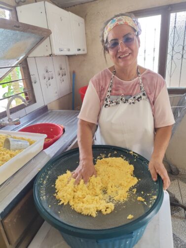 Receitas Juninas: aprenda como fazer canjica e pamonha com Sara Borges