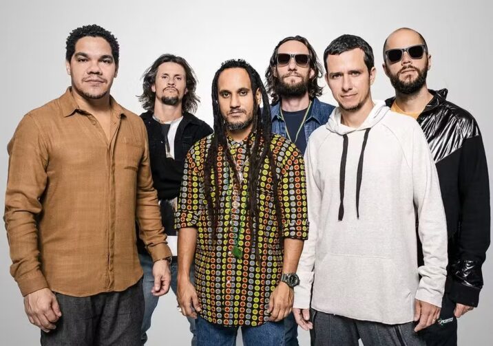 Ponto de Equilíbrio substitui Marcelo Falcão em show na Praia da Ponta Negra, em Manaus