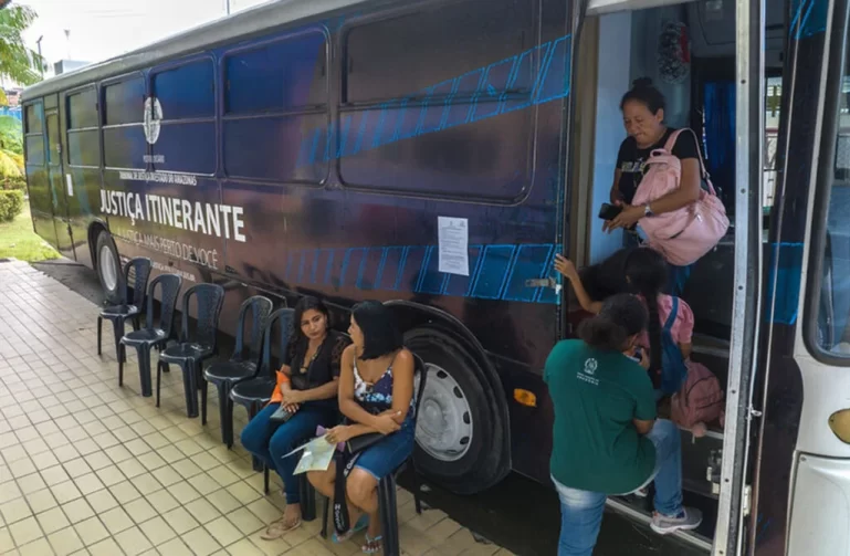 Jorge Teixeira recebe mutirão da Justiça com serviços gratuitos à população