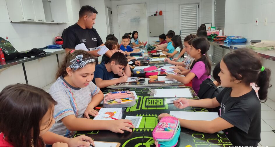 Liceu de Artes e Ofícios Claudio Santoro abre matrículas para cursos gratuitos de artes, em Parintins