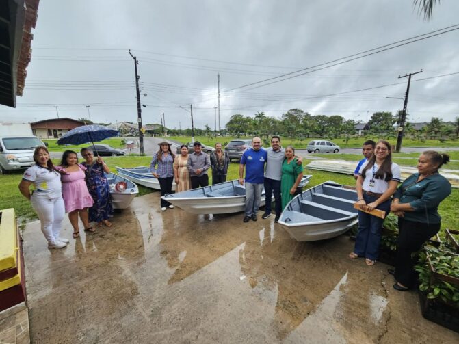 Pescadores artesanais de Balbina recebem R$ 297 mil em crédito rural