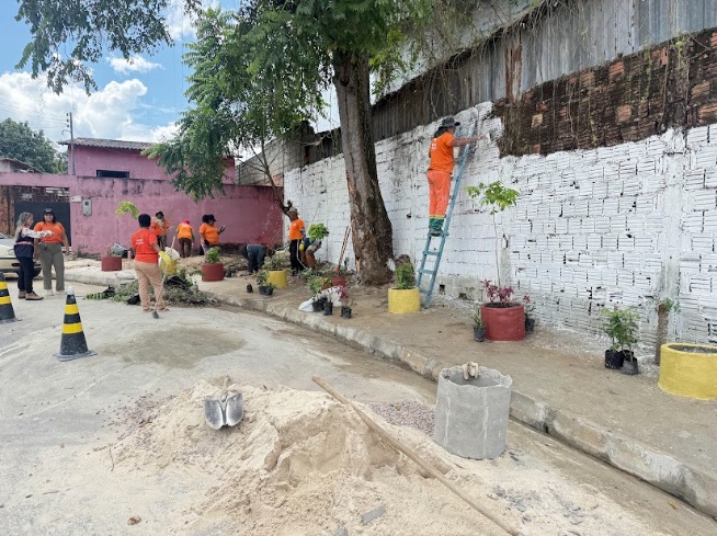 Rua Vanda Maria recebe revitalização e nova calçada no bairro Santa Etelvina