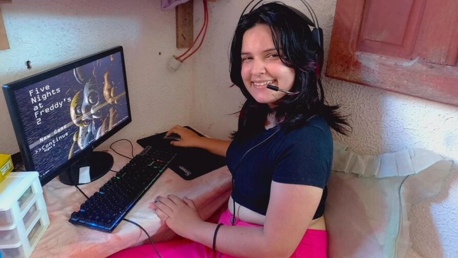 Diana Melo aposta no streaming como forma de entretenimento, em Itacoatiara