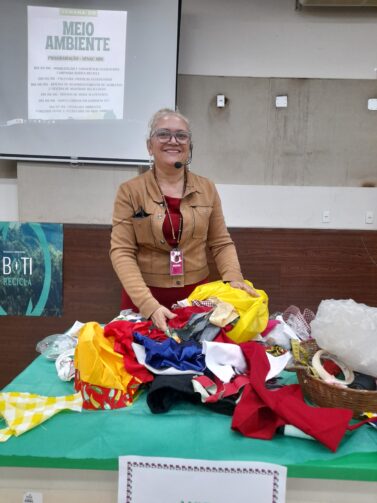 Conheça trajetória de Rita Fernandes à frente da Floricostura em Itacoatiara