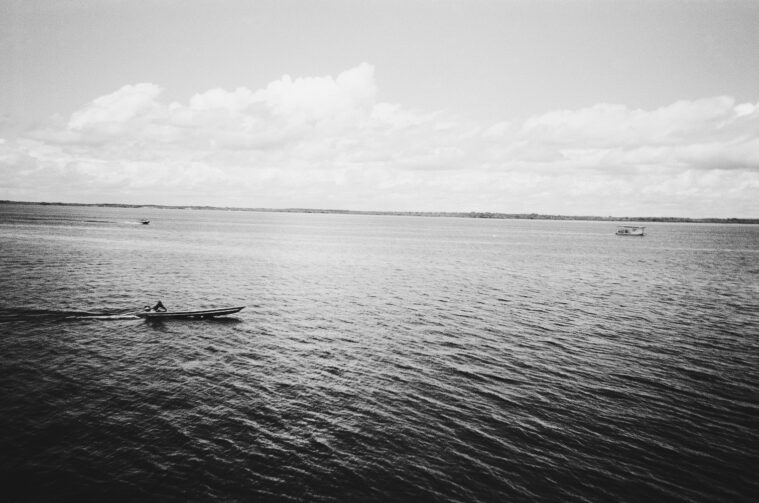 Lançamento do fotolivro 'Verão Violento' será lançado na Galeria do Largo, em Manaus