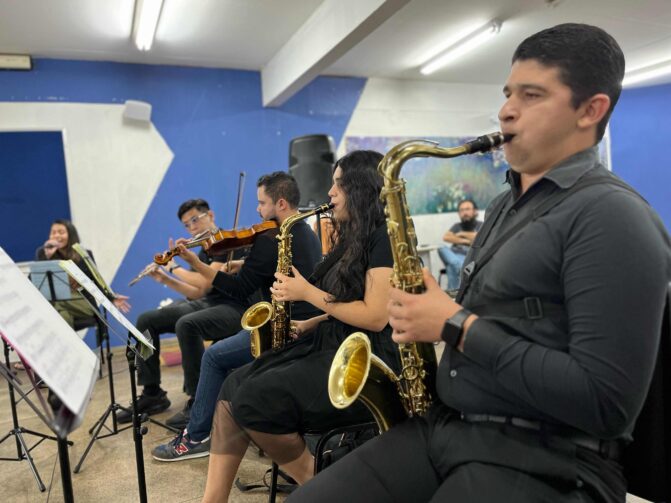 Orquestra de Repertório Popular do Liceu apresenta espetáculo 'Da Bossa ao Samba', no Centro de Manaus