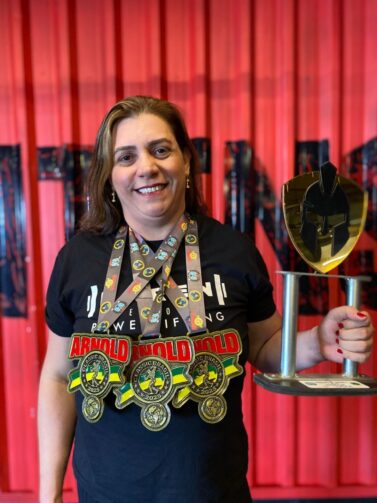 Atleta amazonense bate recorde brasileiro e garante vaga no Mundial de Powerlifting