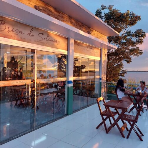 Café Brisa do Solimões une sabores regionais e vista privilegiada em Manacapuru