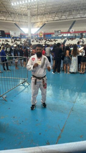 Conheça a trajetória de Átila Ramos, professor de jiu-jitsu em Itacoatiara