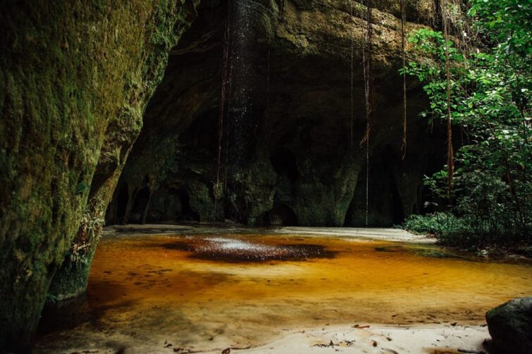 Caverna do Maroaga: patrimônio natural e histórico em Presidente Figueiredo