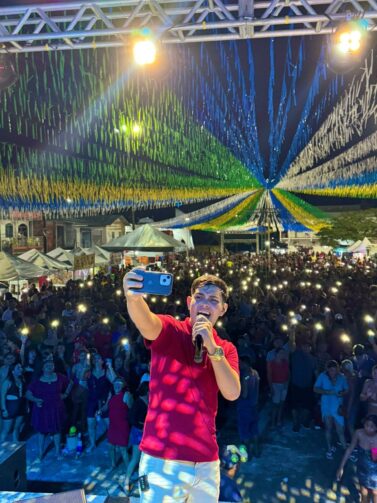 Juventude e talento: Matheuzinho leva o arrocha aos palcos de Manaquiri