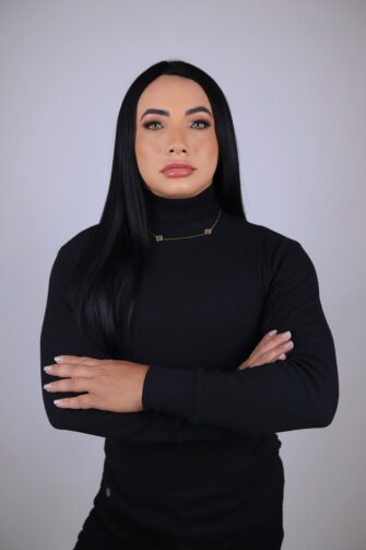 Conheça a trajetória de Claudemir Jobim na área da beleza, em Iranduba