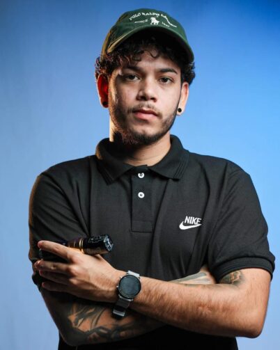 Conheça a trajetória de Hugo Israel no mundo da tatuagem, em Itacoatiara