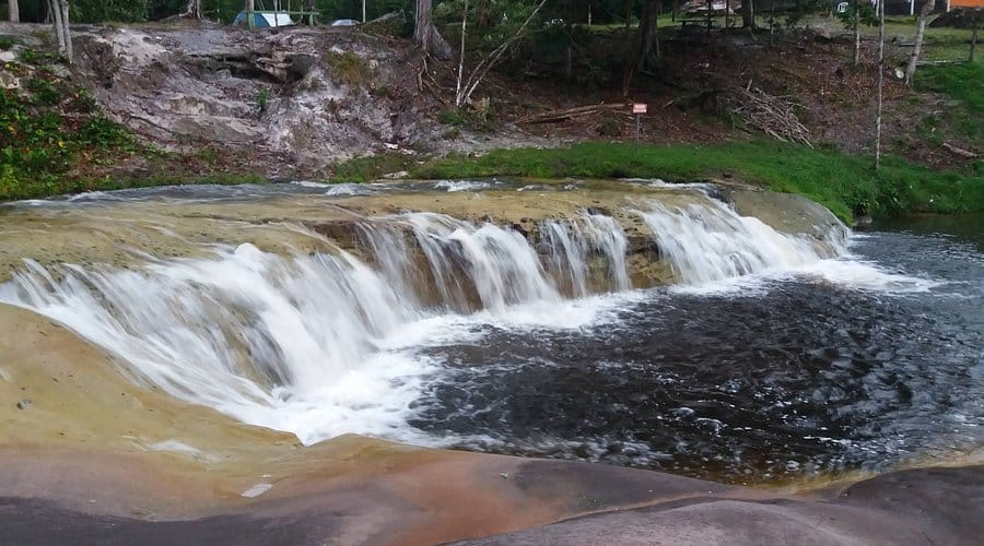 Conheça a Cachoeira Berro d'Água em Presidente Figueiredo