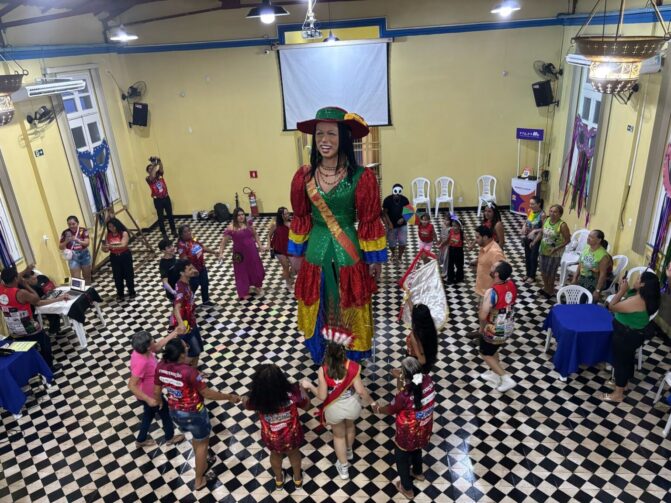 Bloco Tia Suzana e Seus Cafuzos preserva memória cultural de Itacoatiara