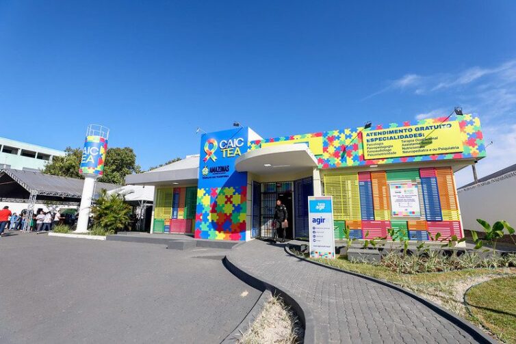 Atendimento especializado no Caic TEA melhora rotina de mães atípicas no bairro Jorge Teixeira